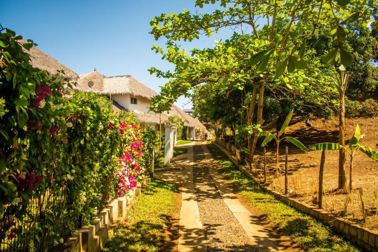 Tiako Villas Ambondrona  Luaran gambar